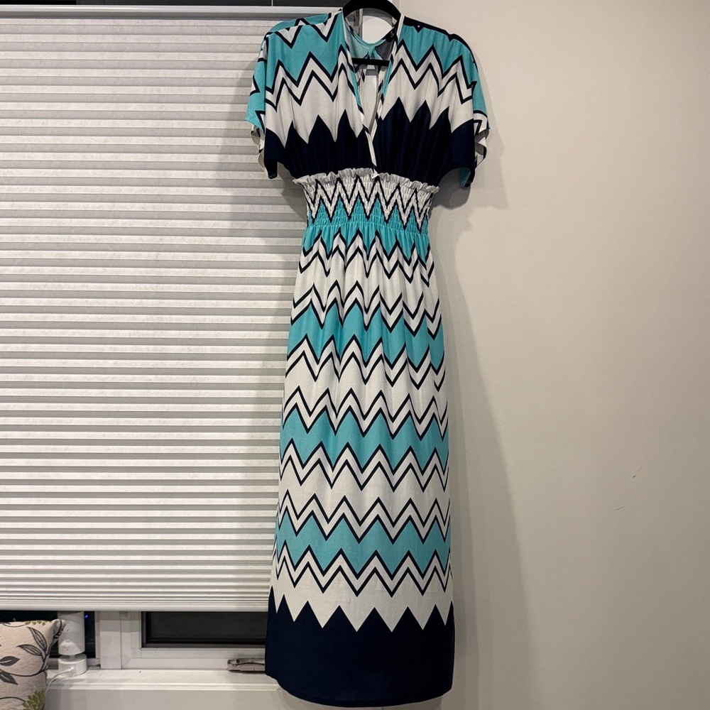 5th & Love Blue and Dark Blue Chevron Maxi Dress